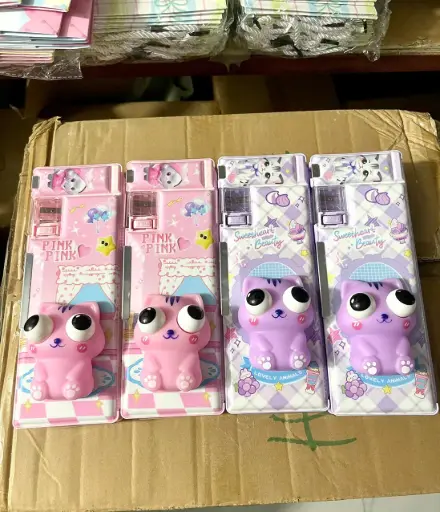 [P0350] HỘP BÚT MẮT LÒI 702